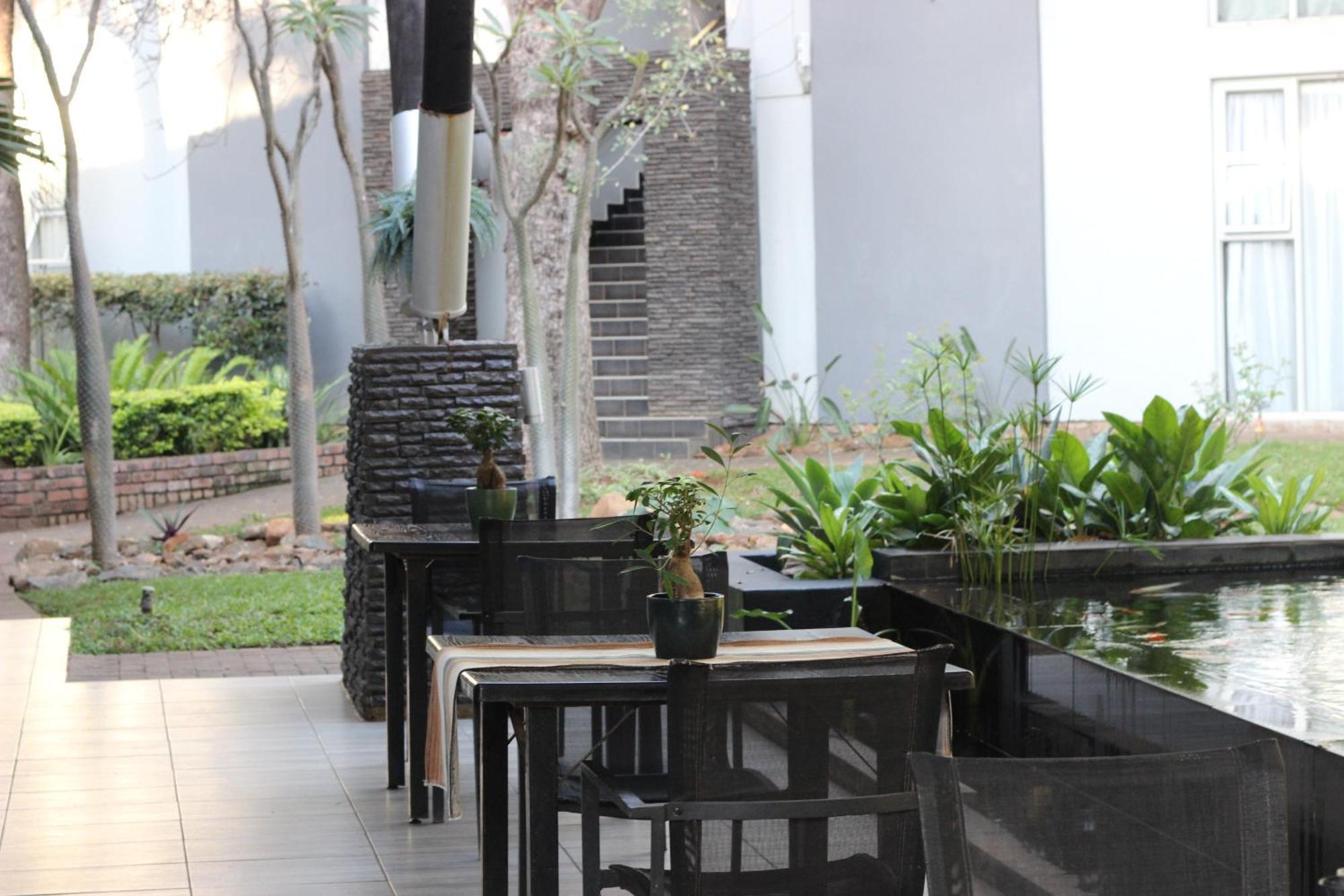 קומאטיפורט Ecolux Boutique Hotel מראה חיצוני תמונה