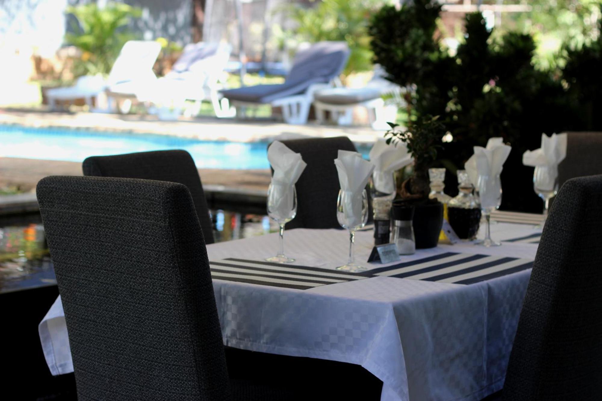 קומאטיפורט Ecolux Boutique Hotel מראה חיצוני תמונה
